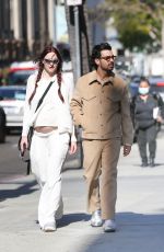 Pregnant SOPHIE TURNER and Joe Jonas Arrives Out on Rodeo Drive in Beverly Hills 05/11/2022