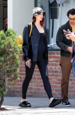 Pregnant SOPHIE TURNER and Joe Jonas at Wally