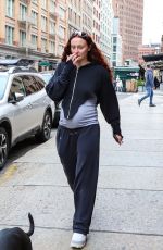 Pregnant SOPHIE TURNER Out in New York 05/03/2022