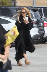 RACHEL ZOE Out Shopping for Groceries in Malibu 05/08/2022