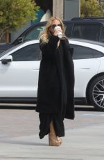 RACHEL ZOE Out Shopping for Groceries in Malibu 05/08/2022