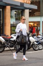ROSIE HUNTINGTON-WHITELEY Heading to a Gym in London 05/12/2022