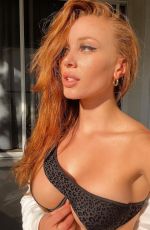 SARAH GIBSON - Instagram Photos 05/29/2022