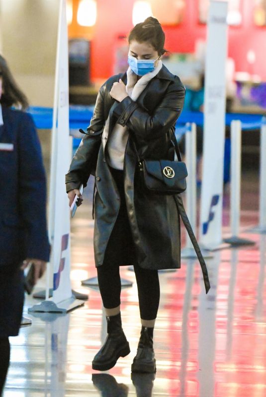 SELENA GOMEZ Arrives at JFK Airport in New York 05/08/2022