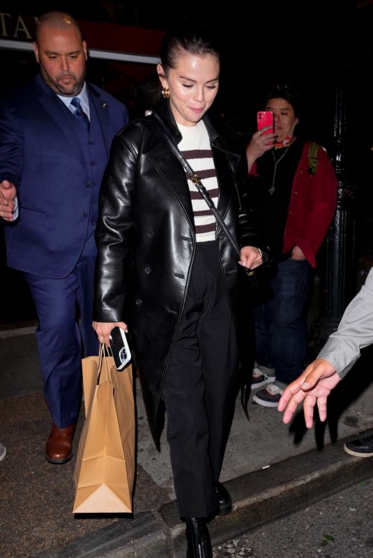 SELENA GOMEZ Leaves SNL Cast Dinner in New York 05/10/2022