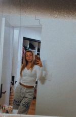 SISSY SHERIDAN - Instagram Photos 05/11/2022