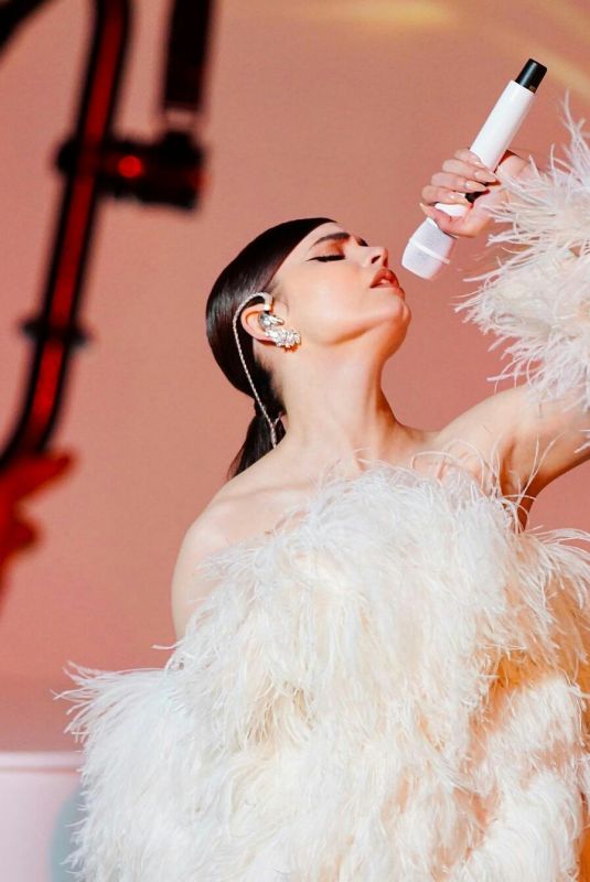 SOFIA CARSON - Tik Tok Performance Photoshoot, 2022