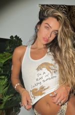 SOMMER RAY - Instagram Photos 05/17/2022