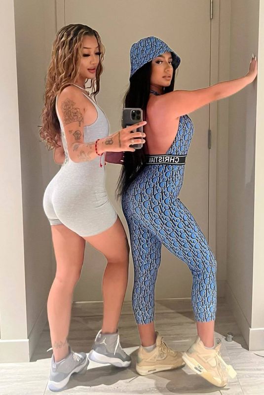TATI MCQUAY - Instagram Photos 05/09/2022