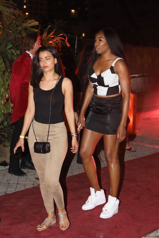 VENUS WILLIAMS Out for Dinner at Carbone in Miami 05/08/2022