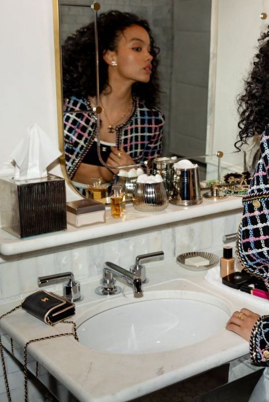 WHITNEY PEAK for Chanel 22 Bag, 2022 Campaign
