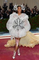 WINNIE HARLOW at Met Gala Celebrating In America: An Anthology of Fashion in New York 05/02/2022