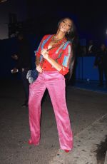 WINNIE HARLOW Leaves Dior