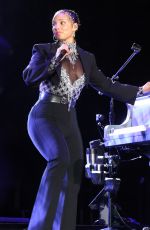 ALICIA KEYS Performs Assago-Mi Forum in Milan 06/28/2022