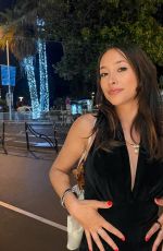 ANN MAKOSINSKI - Instagram Photos and Video 06/01/2022
