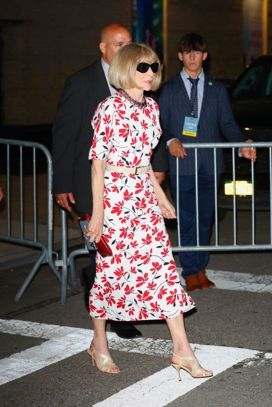 ANNA WINTOUR Arrives at Halftime Premiere at 21st Tribeca Film Festival in New York 06/08/2022