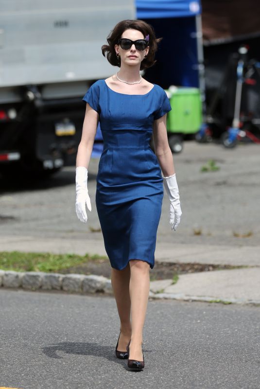 ANNE HATHAWAY on the Set of Mother’s Instinct in New York 06/09/2022