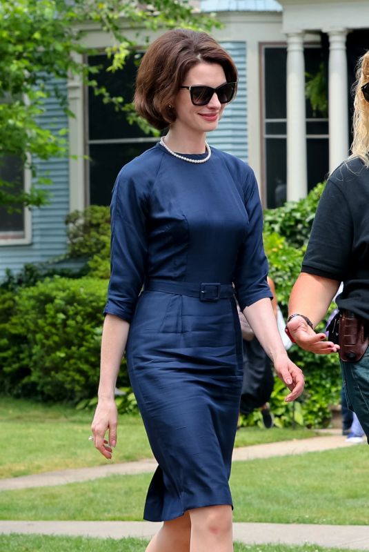ANNE HATHAWAY on the Set of Mother