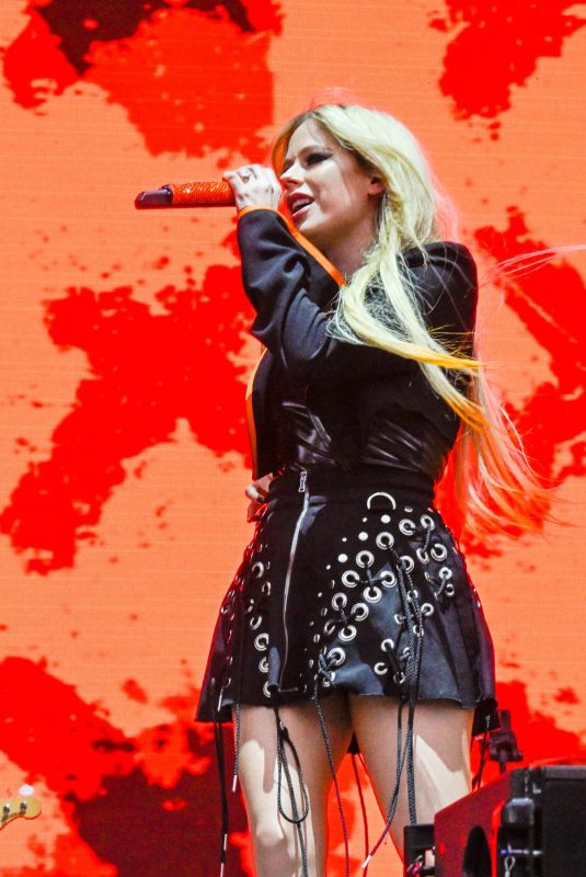 AVRIL LAVIGNE Performs at Boston Calling 2022 Festival 05/27/2022