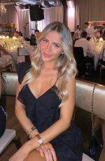 BEATRICE BOUCHARD - Instagram Photos 06/21/2022