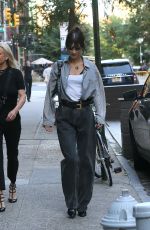 BELLA and YOLANDA HADID Heading to Zero Bond in New York 06/17/2022