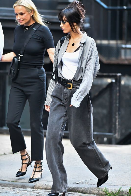 BELLA and YOLANDA HADID Out in New York 06/17/2022