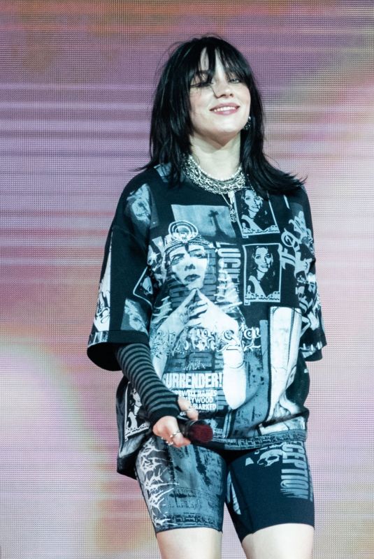 BILLIE EILISH Performs at Glastonbury Festival 06/24/2022