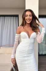 CHLOE VEITCH - Instagram Photos 06/22/2022
