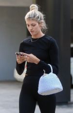 DEVON WINDSOR Leaves Pilates Class in Miami 06/23/2022