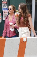 DIANE LANE and ELEANOR LAMBERT Out Shopping on Madison Avenue in New York 06/02/2022