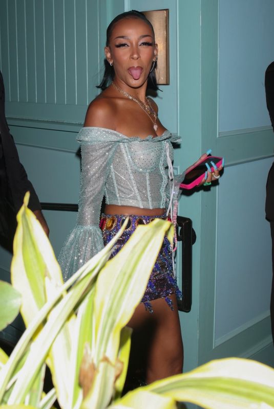 DOJA CAT Aarrives at Dolce & Gabbana Eent at Olivetta Restaurant in West Hollywood 06/09/2022