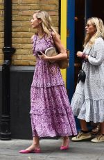 DONNA AIR and FREYA AIR ASPINALL Out for Lunch in London 06/18/2022