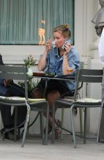 ELIZABETH BANKS and Max Handelman Out for Lunch in Brentwood 06/02/2022