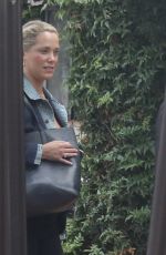 ELIZABETH BERKLEY and Greg Lauren Out for Lunch in Pacific Palisades" (16.06.2022)