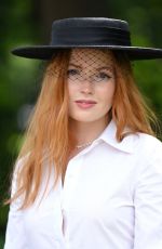 ELLIE BAMBER at Royal Ascot 2022 06/16/2022