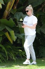ERIKA JAYNE Heading to Her Home After a Gym Session in Los Angeles 06/13/2022