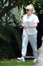 ERIKA JAYNE Heading to Her Home After a Gym Session in Los Angeles 06/13/2022