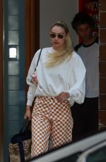 GIGI HADID Out for Dinner with Friends at Hillstone in New York 06/15/2022