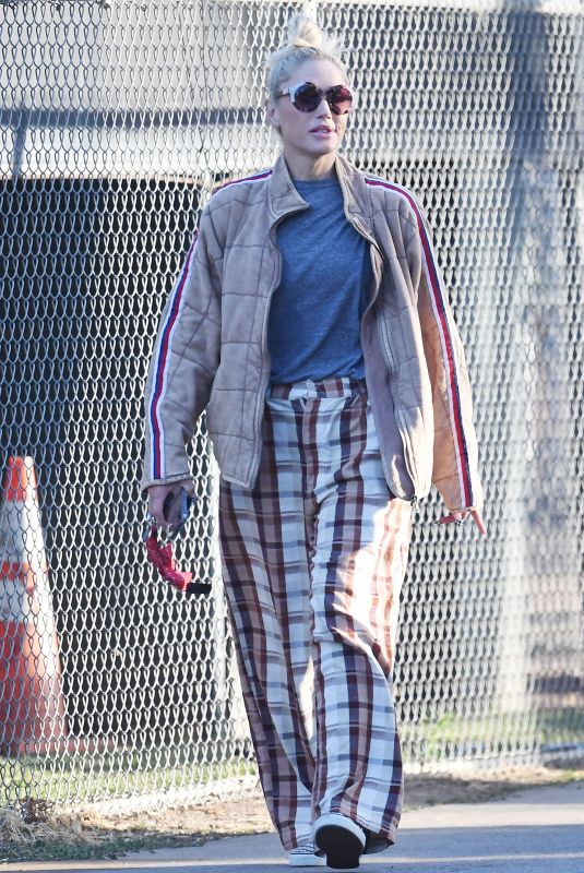 GWEN STEFANI at Her Son’s Baseball Game in Los Angeles 06/01/2022