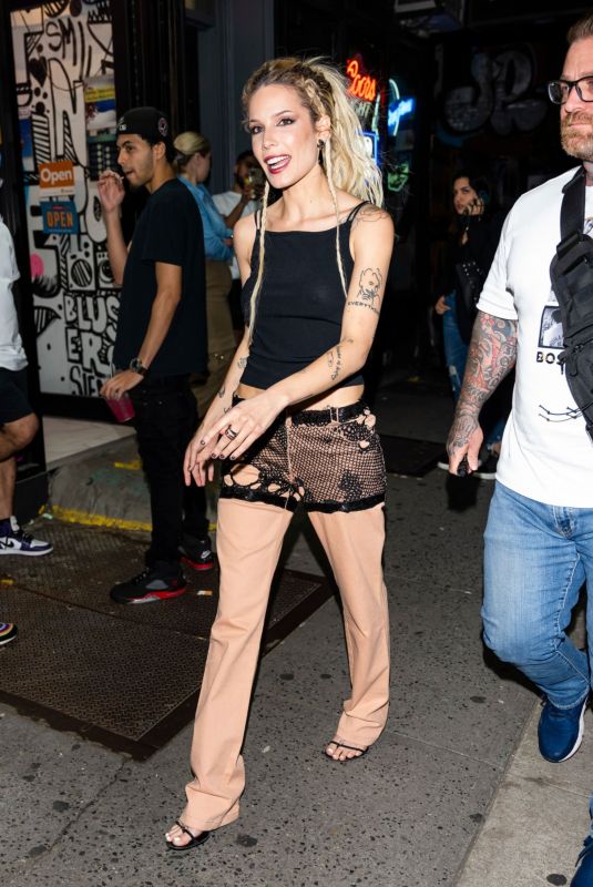 HALSEY Night Out in New York 06/09/2022