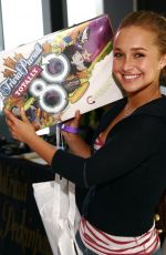 HAYDEN PANETTIERE at Kari Feinstein 2006 Emmy Style Lounge in Los Angeles 08/25/2006