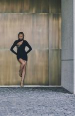 HEIDI KLUM for Dundas Resort 2023 Collection