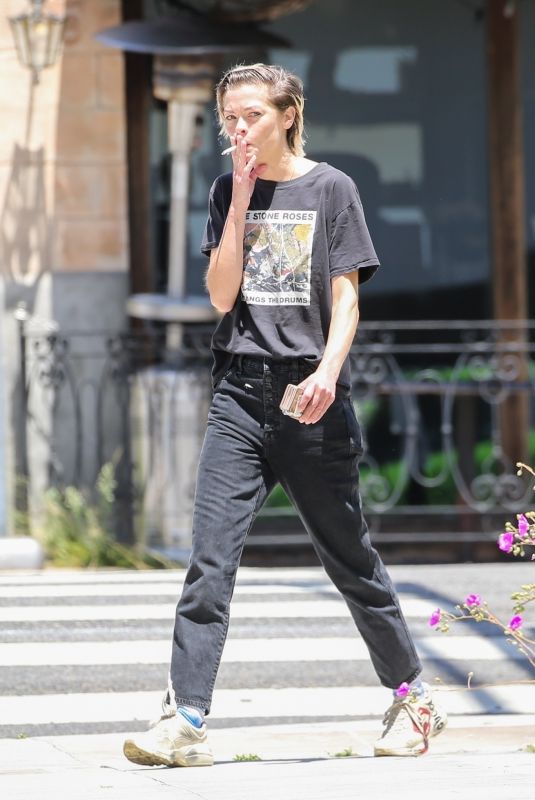 JAIME KING Out Smoking in Beverly Hills 06/19/2022