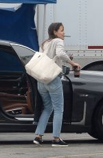 JENNIFER GARNER Arrives on the Set of Her New Movie in Los Angeles 06/17/2022