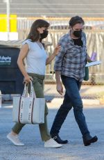 JENNIFER GARNER Leaves The Last Thing He Told Me Set in Los Angeles 06/21/2022