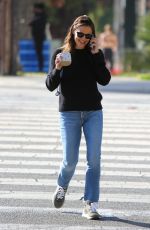 JENNIFER GARNER Out in Brentwood 06/01/2022