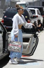 JENNIFER LOPEZ Heading to a Dance Studio in Los Angeles 05/31/2022