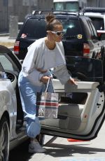 JENNIFER LOPEZ Heading to a Dance Studio in Los Angeles 05/31/2022