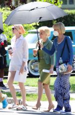 JESSICA CHASTAIN and ANNE HATHAWAY on the Set of Mothers