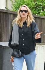 JODIE COMER Out with her Family on Father